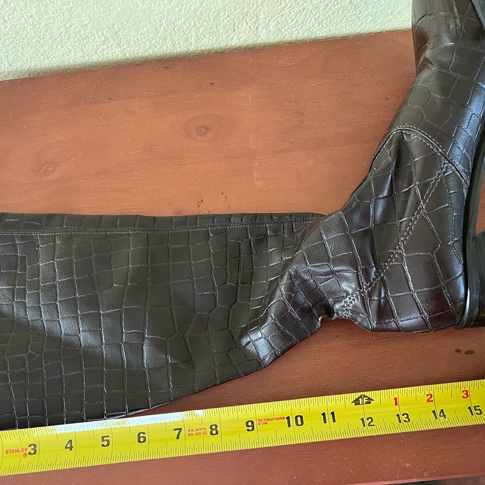 Franco Sarto Women's boots alligator chocolate brown flex 8M made in Brazil